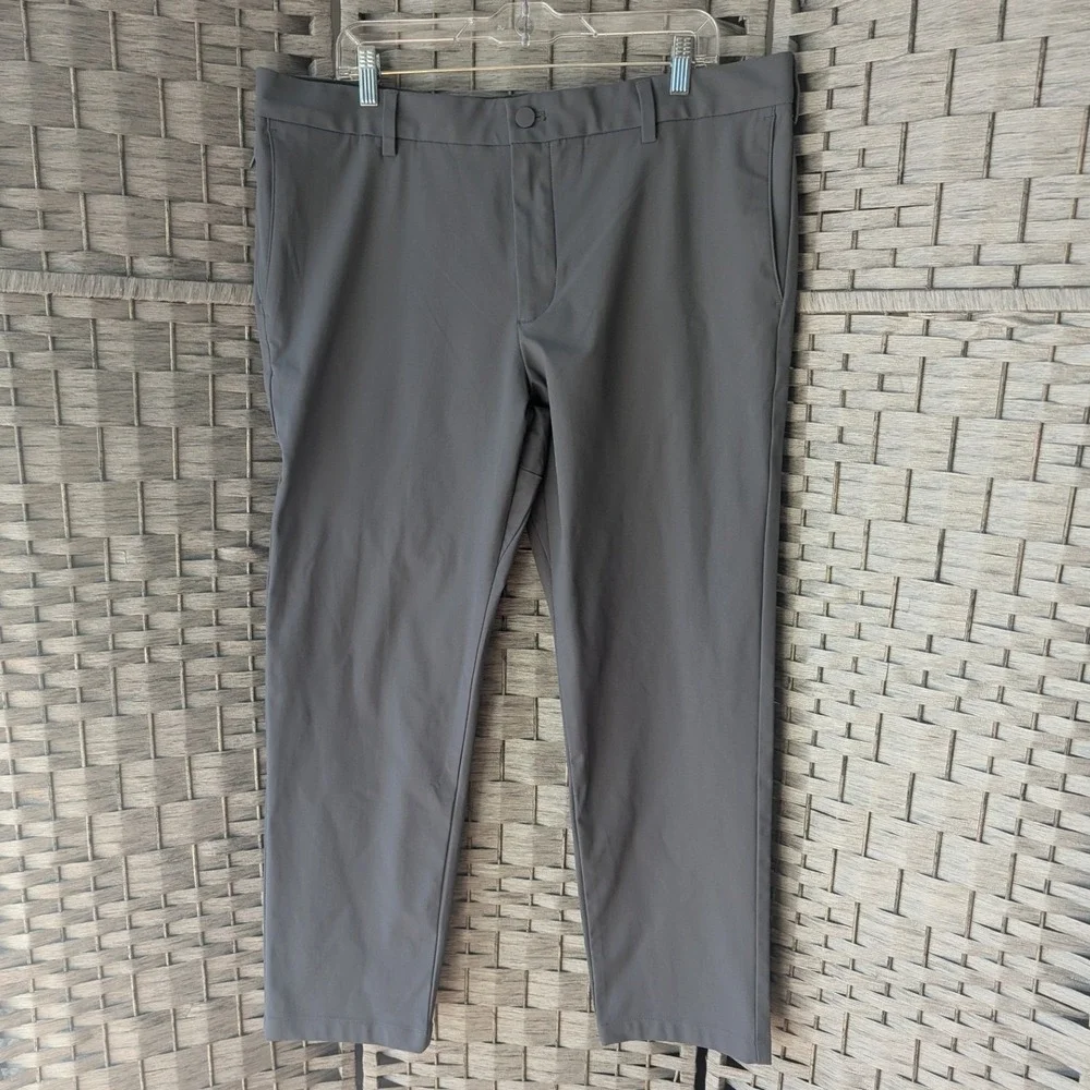 Dockers Go Pants Gray Slim Fit Performance Chino Mens 38x30 Minimalist Modern